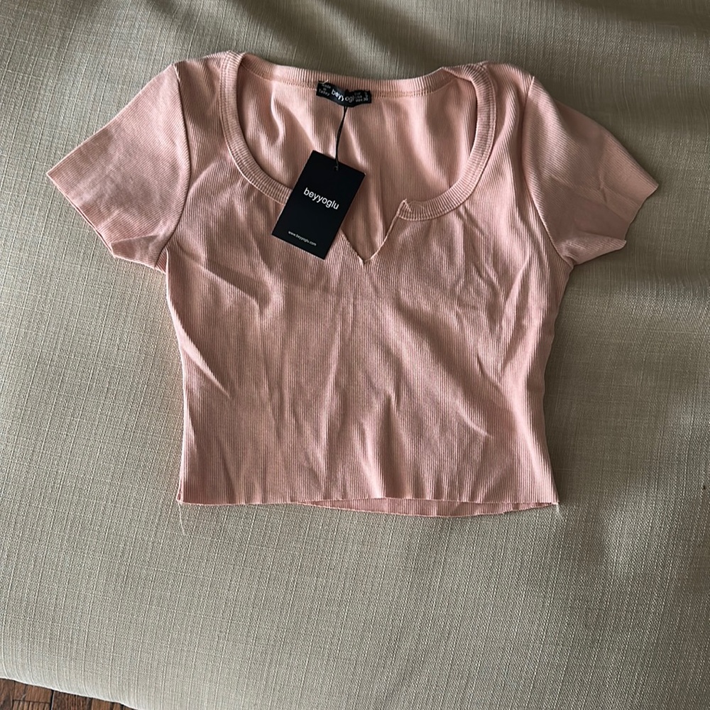 Crop top with tags